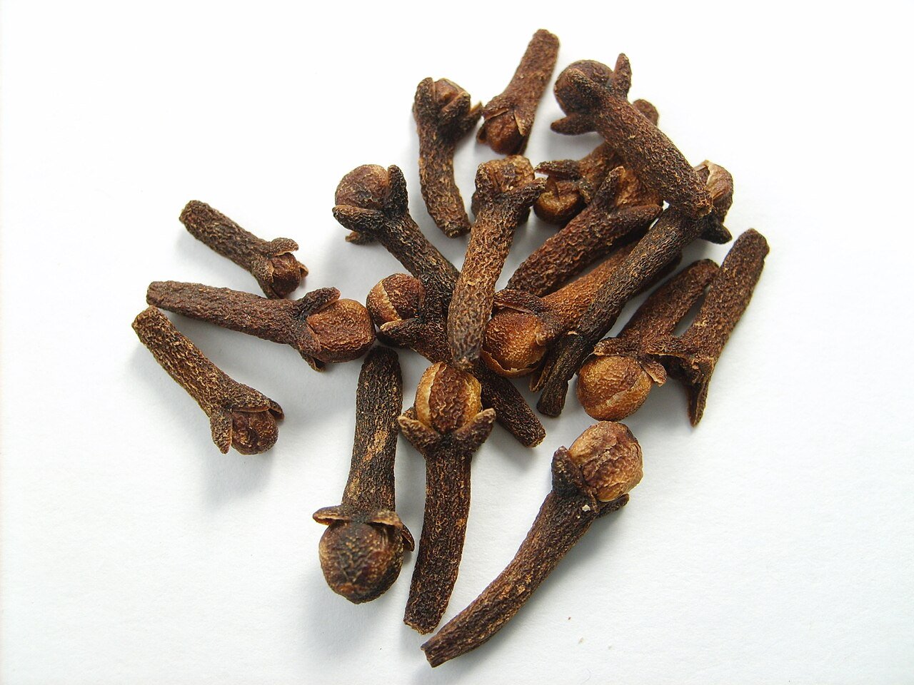 Cloves (Laung)